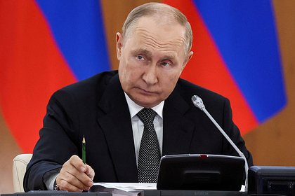Путин напомнил об ответственности каждого за защиту России