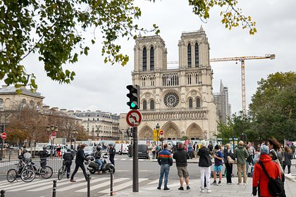 Побывавшая в Париже россиянка удивилась «бомжам на каждом углу»