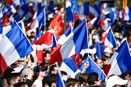 Во Франции призвали расследовать утверждения о финансировании партий Россией