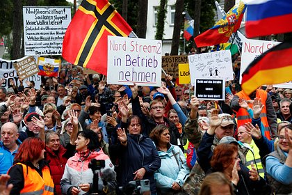 В Германии прошел митинг в поддержку запуска «Северного потока — 2»
