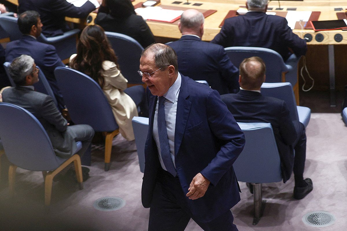Сергей Лавров покидает заседание Совета Безопасности по Украине