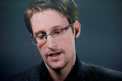 Сноуден прокомментировал получение гражданства России