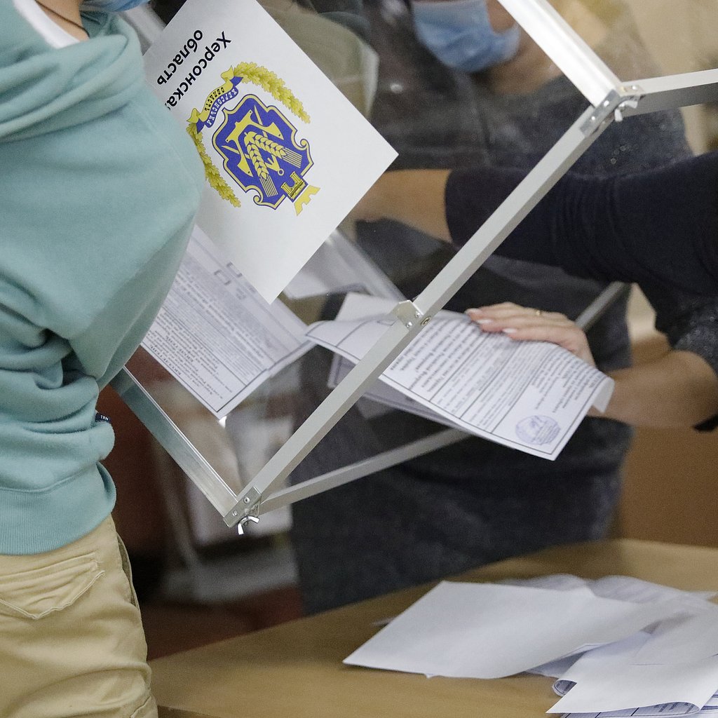 херсонская область референдум 2022. молодежь на референдуме. 10. 22 референдум. подсчет голосов референдум.