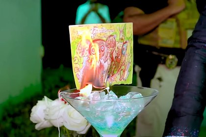 Миллионера заподозрили в сожжении работы Фриды Кало за 10 миллионов долларов:  Искусство: Культура: Lenta.ru