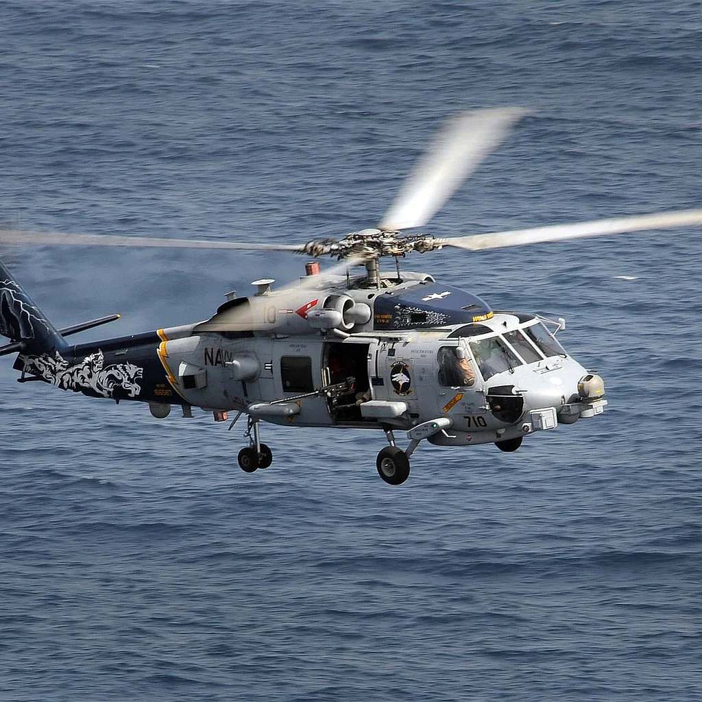 Qəza baş verən gecə ABŞ Hərbi Hava Qüvvələrinə məxsus helikopter Şimal axını bölgəsində 9 saat dövr edib.