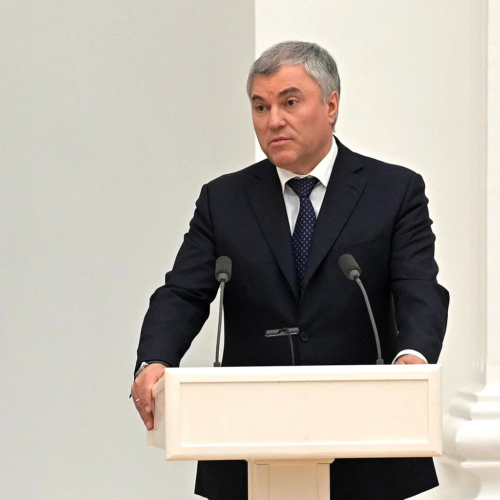 Volodin hərbi qeydiyyatda olan rusların ölkəni tərk etməsi məsələsinə aydınlıq gətirib