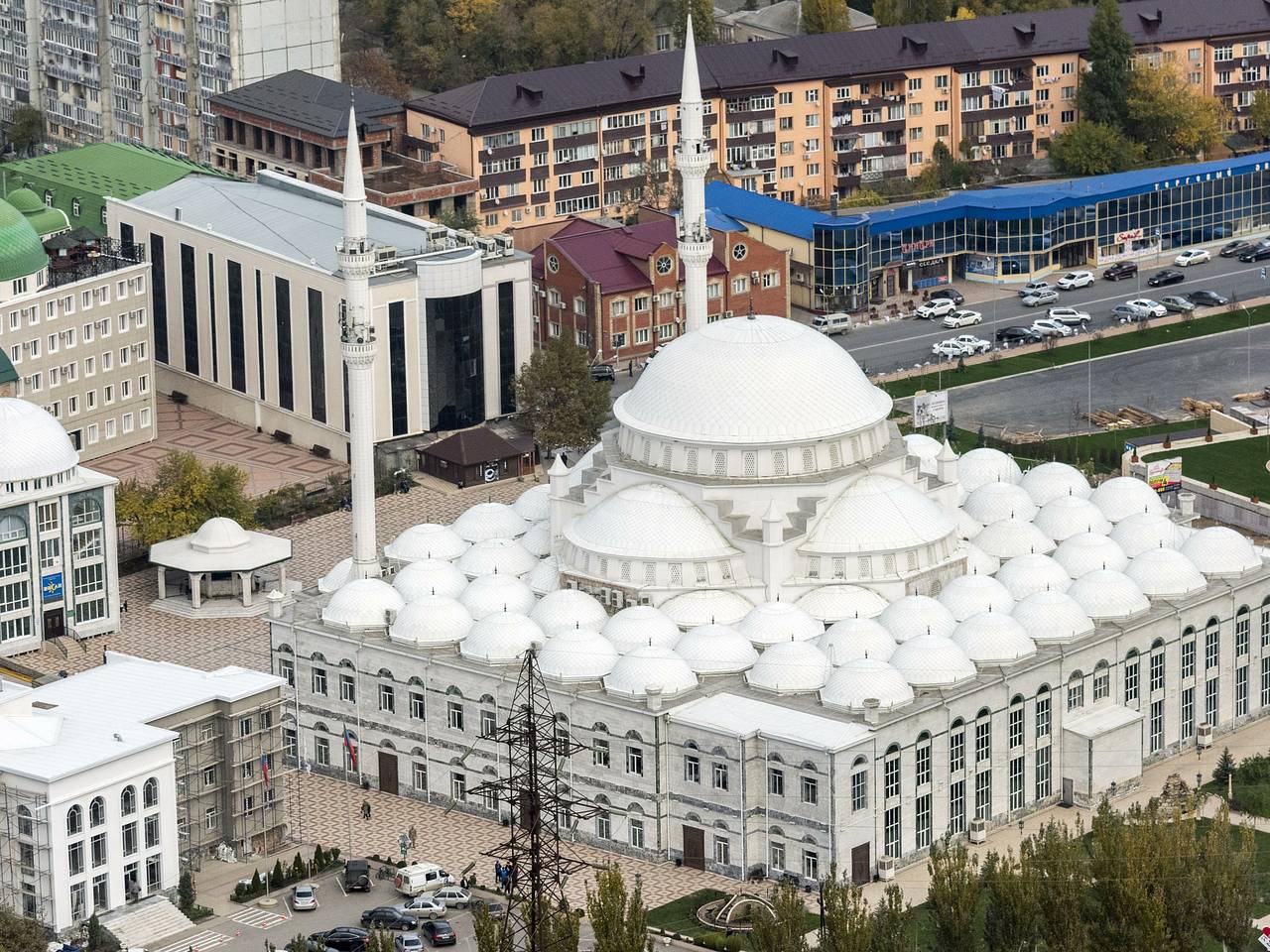 Сайт джума мечети махачкалы. Центральная Джума-мечеть Махачкала. Центральная Джума-мечеть (Дагестан, Махачкала). Соборная Джума-мечеть в Махачкале. Кизилюрт Джума мечеть.