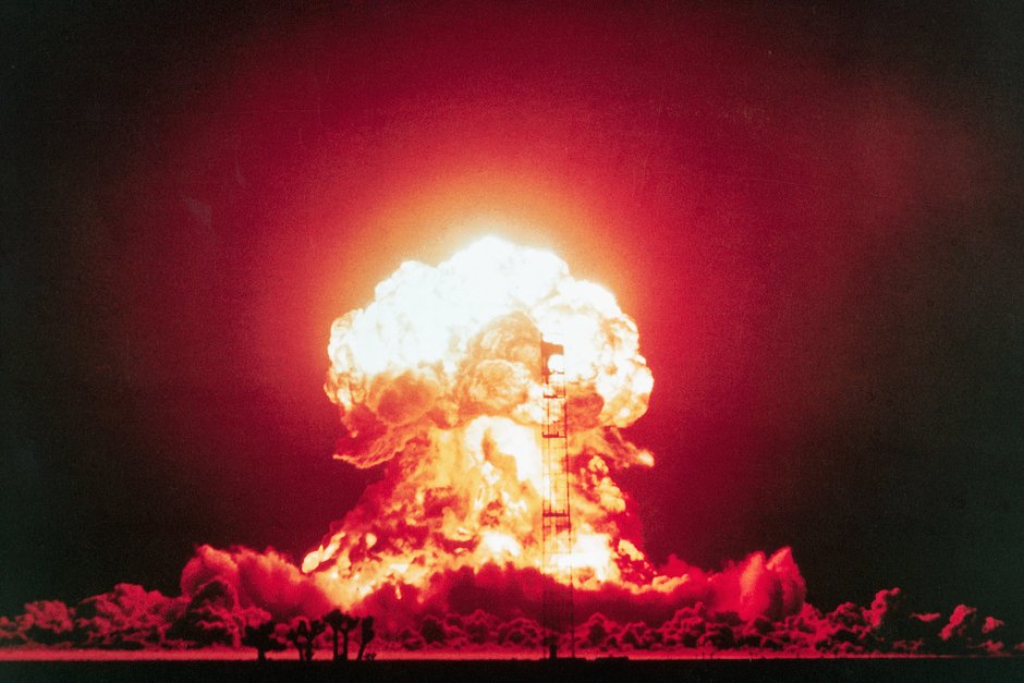 Испытания ядерной бомбы в апреле 1953 года