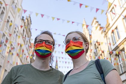 Европейская страна разрешила однополым парам усыновлять детей