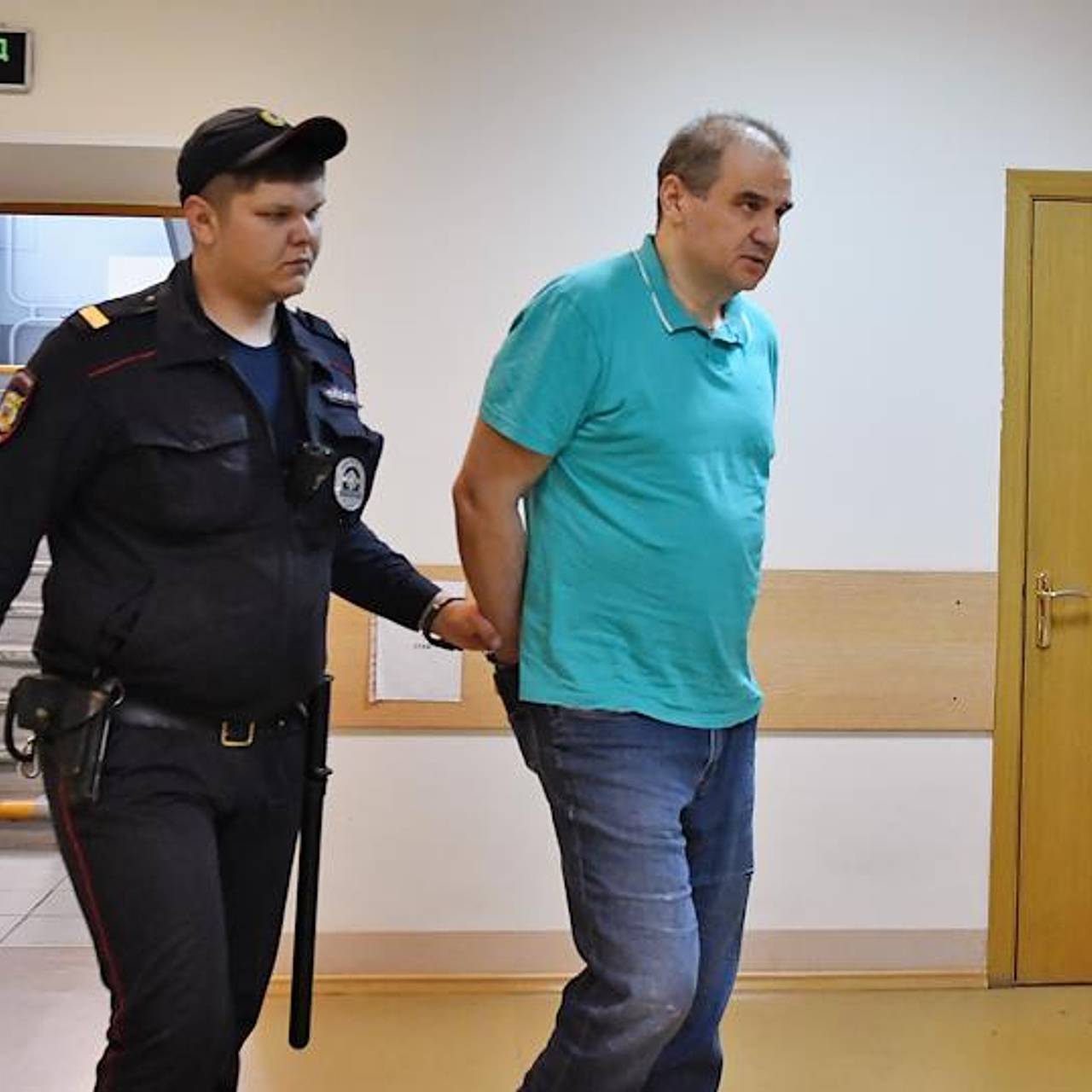 Осужденный за аферу герой ДНР решил выйти по УДО и отправиться на СВО:  Следствие и суд: Силовые структуры: Lenta.ru