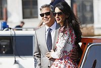 Закоренелый холостяк Джордж Клуни давал клятву не жениться, но все-таки вступил в брак. Почему его свадьба была тайной?