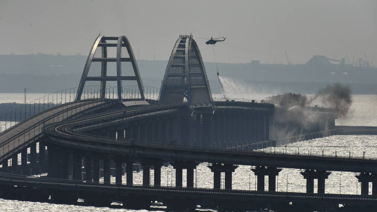 Что происходит в Крыму после взрыва на Крымском мосту. Туристы, еда, бензин  и очереди: главное о ситуации на полуострове: Происшествия: Россия: Lenta.ru