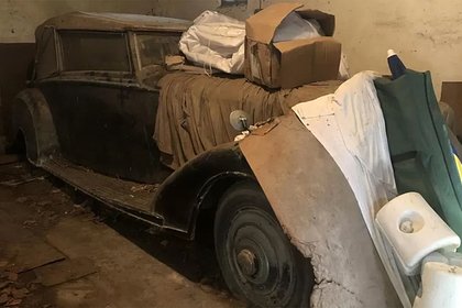 Хранившийся 50 лет в сарае Bentley продали на аукционе за миллионы рублей