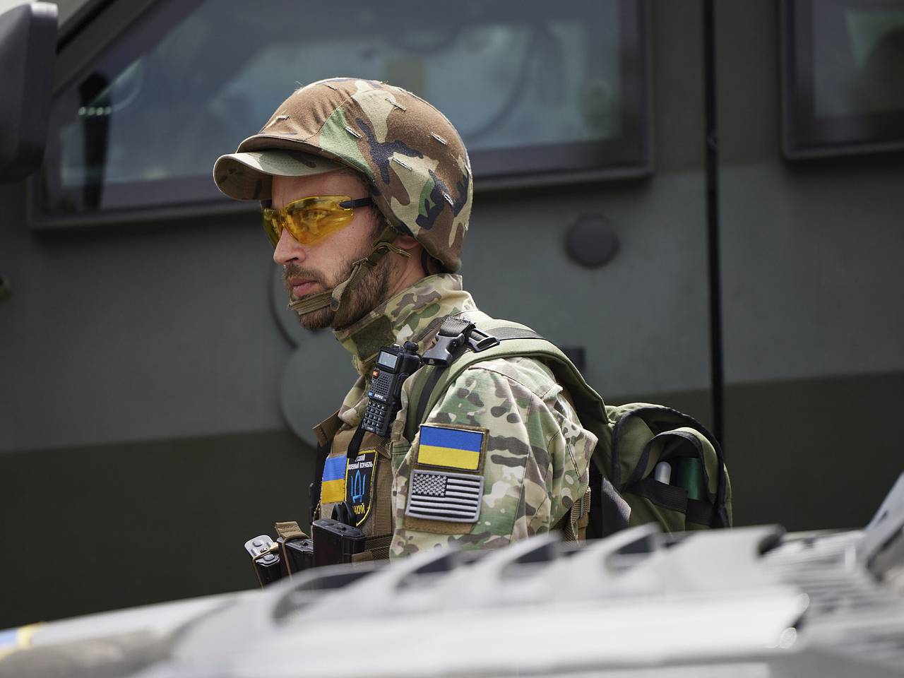 Таз әкенің ұялшақ қызын анальды секске азғырғанын қараңыз