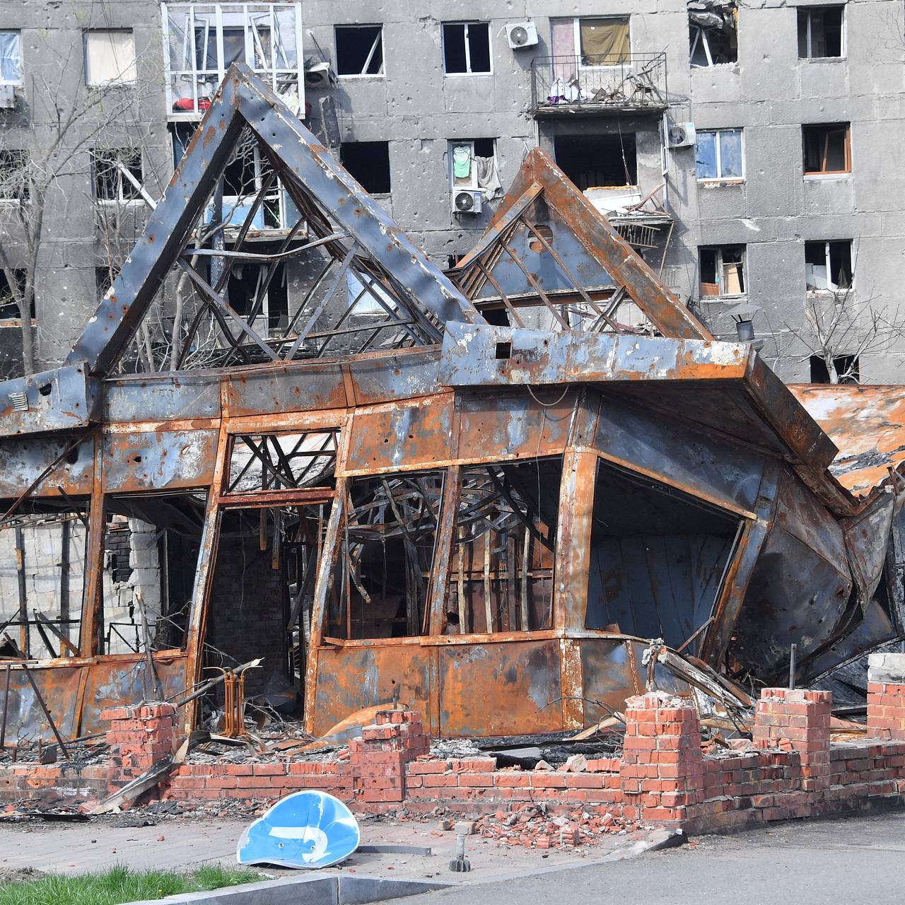 Военные строители сдали в Мариуполе три многоэтажных дома: Общество:  Россия: Lenta.ru