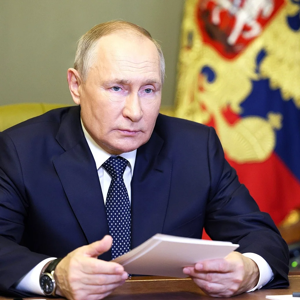 Putin bir sıra təşkilatları iqtisadi xüsusi tədbirlərdən geri çəkib