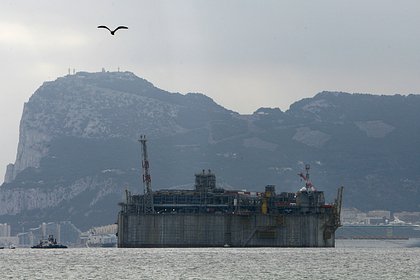У берегов Испании скопились десятки судов с газом