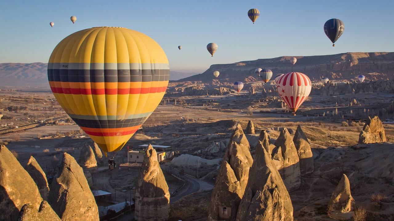 Balloons in Cappadocia    - YouTube