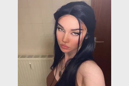 Девушка изменилась до неузнаваемости с помощью макияжа и вызвала споры в сети