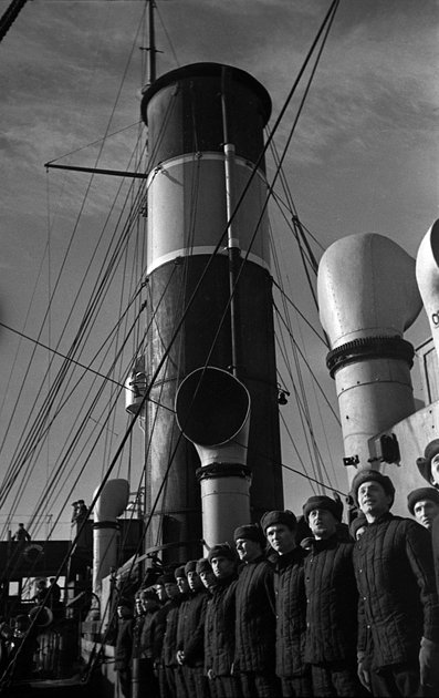 Экипаж ледокола «Георгий Седов». 1936 год