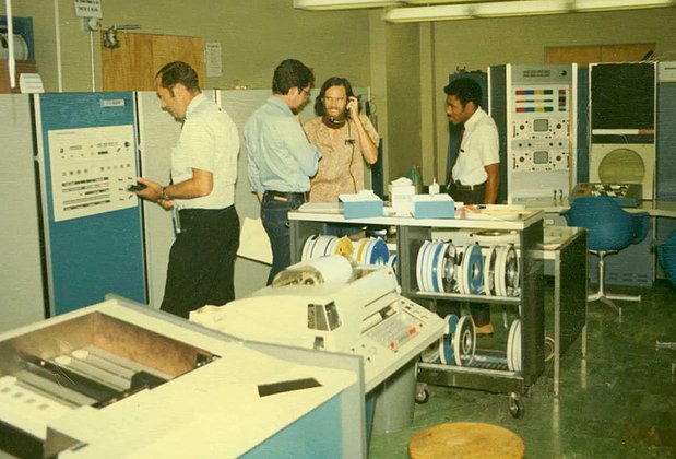 Один из четырех оригинальных узлов ARPANET. Фото: UCLA SAMUELI SCHOOL OF ENGINEERING