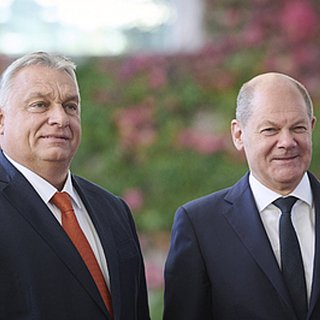Виктор Орбан и Олаф Шольц