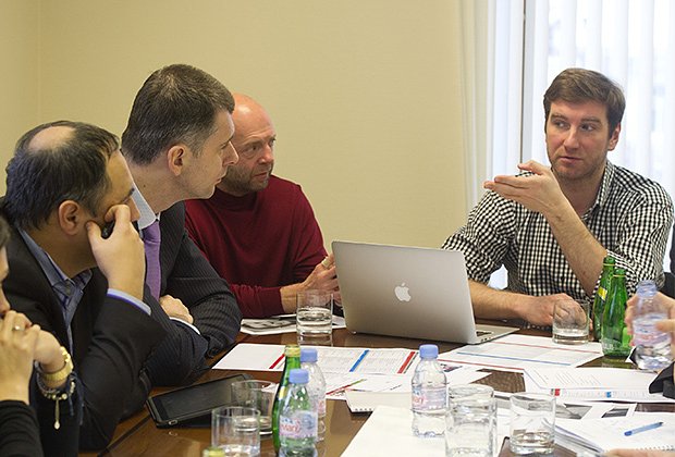 Михаил Прохоров и Антон Красовский во время предвыборной кампании