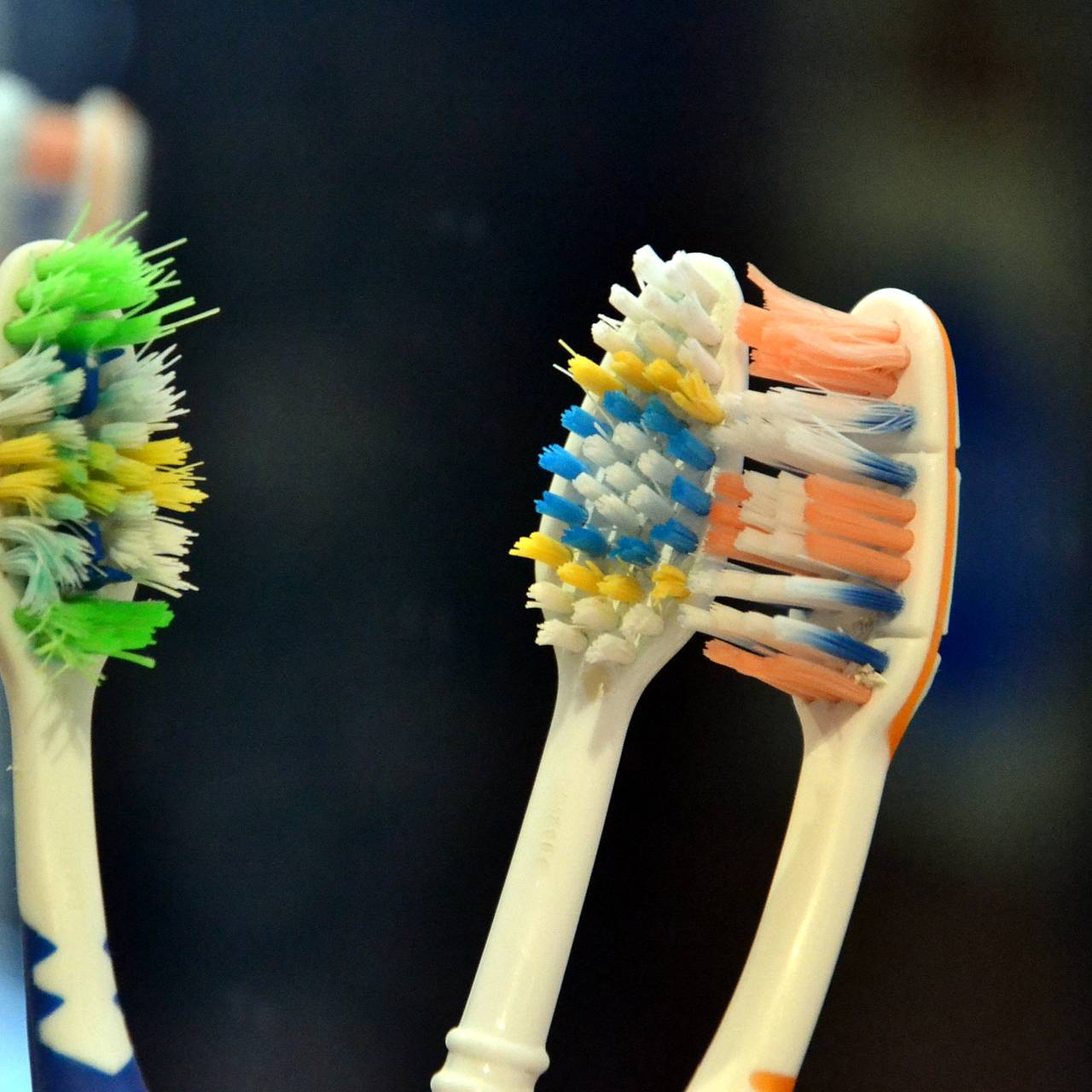 Как часто менять зубную щетку: рекомендации стоматологов