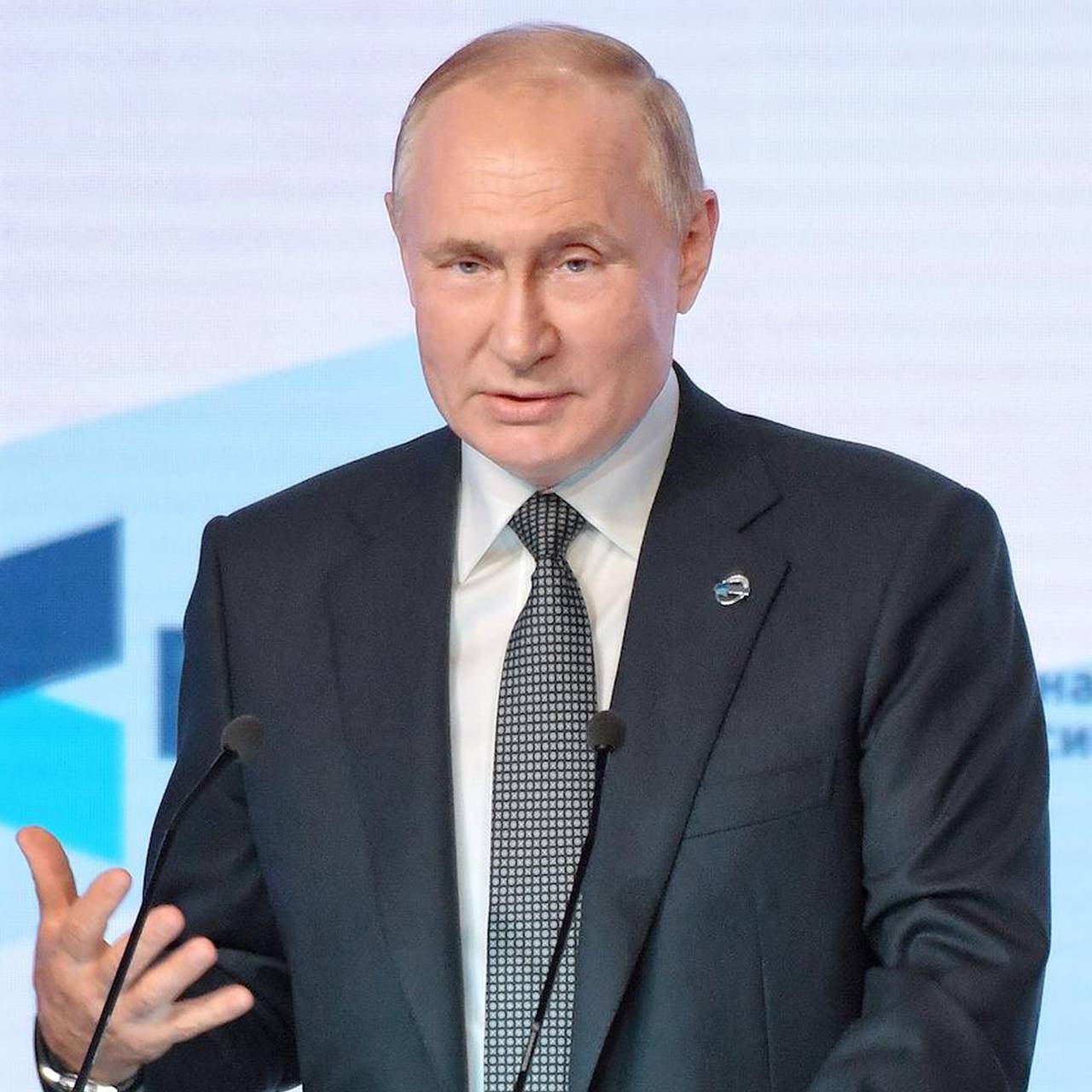 путин на валдае 2023 фото