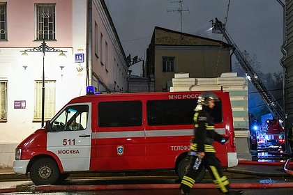Мощный пожар вспыхнул на производстве креветок в Московской области