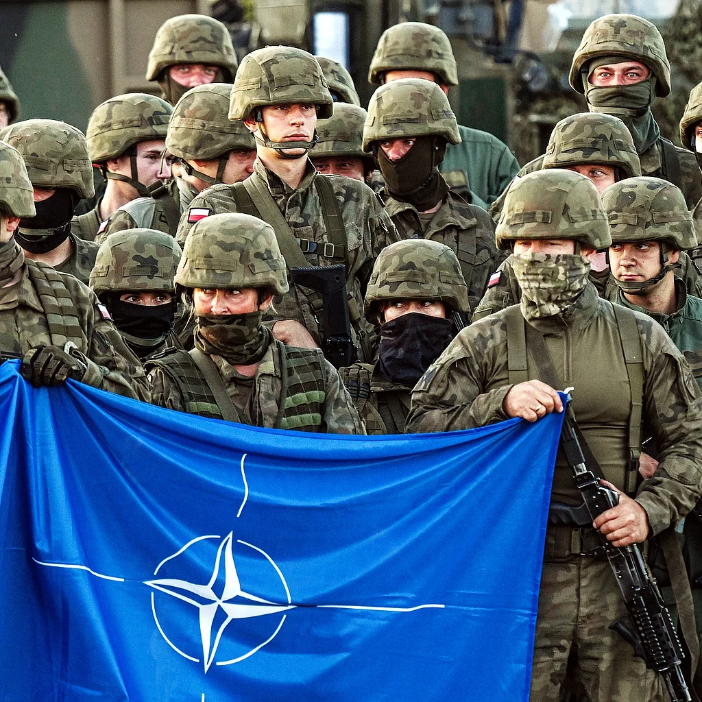 Şoyqu Rusiya sərhədləri yaxınlığında NATO qoşunlarının sayının 2,5 dəfə artdığını açıqlayıb