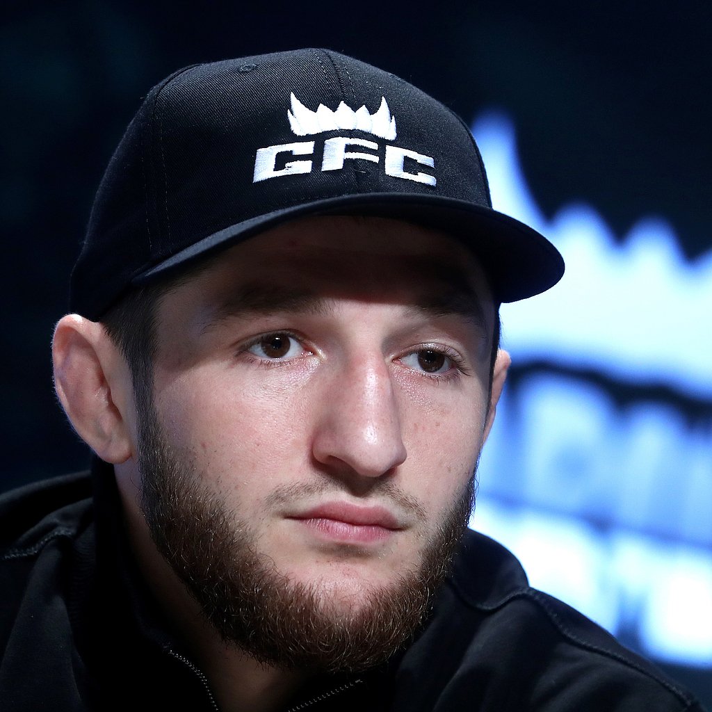 Абдурахман нурмагомедов. Уланбеков UFC.