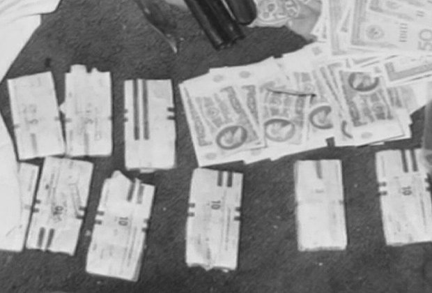 Деньги, похищенные «бандой шакалов» при налете на «Асфальтобетон»
