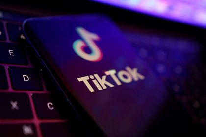 Пользователи TikTok начали снимать ролики в поддержку Некоглая