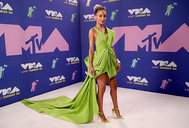 Николь Ричи на премии MTV в 2020 году