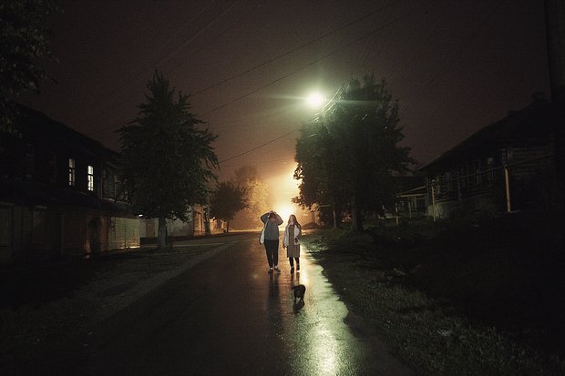 Ночной дождь в Чекалине. Фото: Дмитрий Ермаков / «Лента.ру»