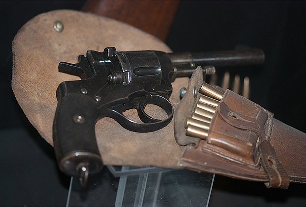 Револьвер «Наган». Фото: Thomas Quine - Military firearm / Wikimedia