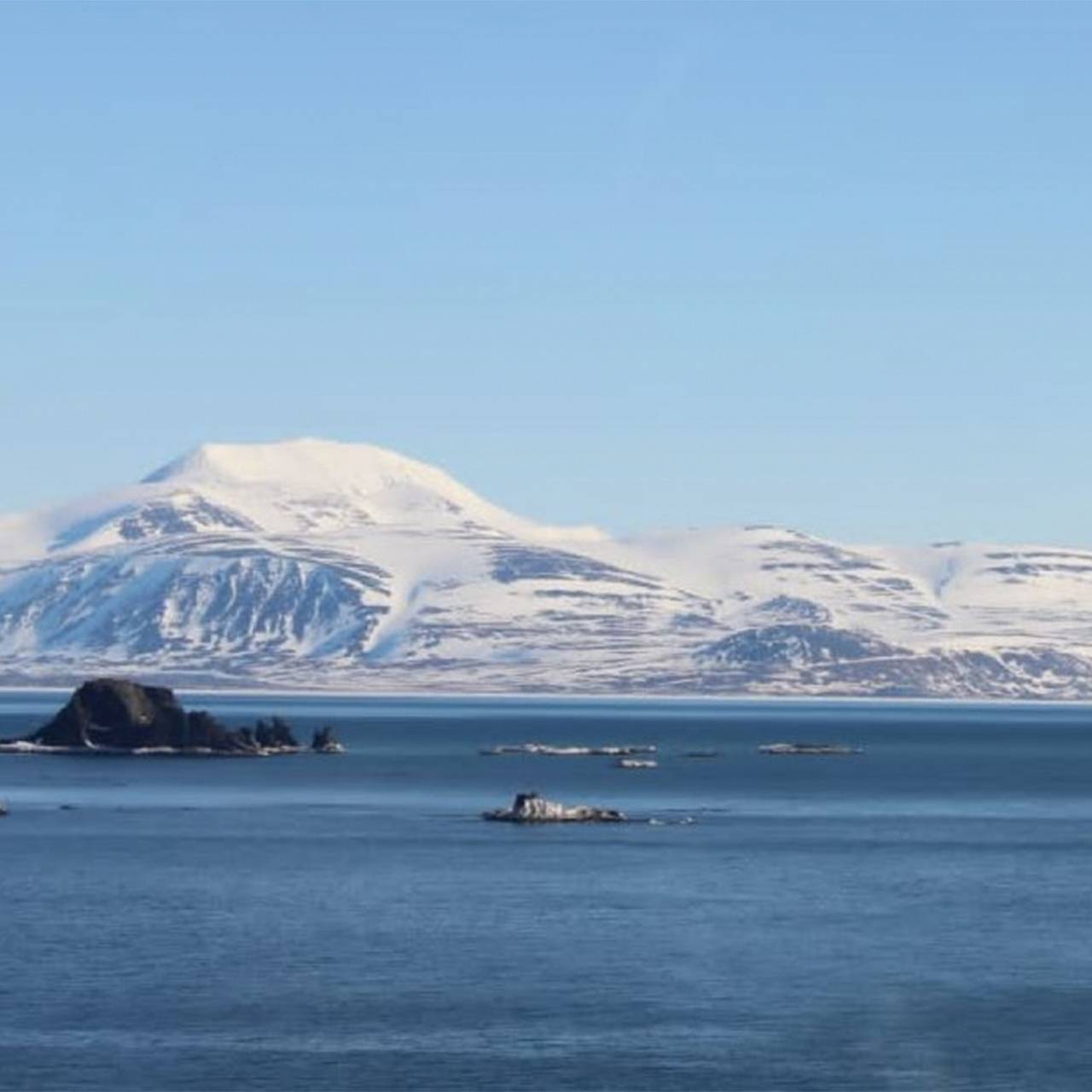Айсберги в архипелаге новая земля