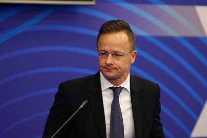 В Венгрии объяснили желание ЕС вводить все новые санкции против России