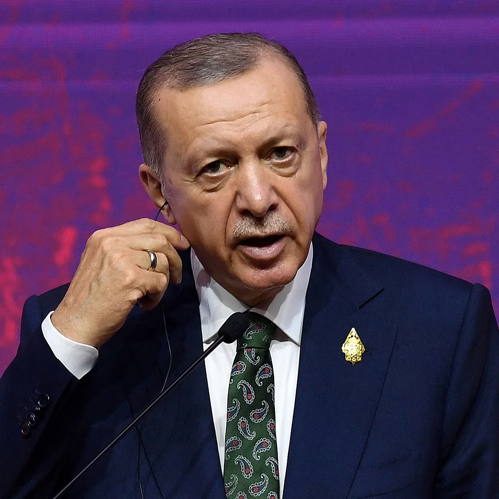 Türkiyə prezidenti Ərdoğan Rusiyanın təcrid olunmasını qiymət adlandırıb