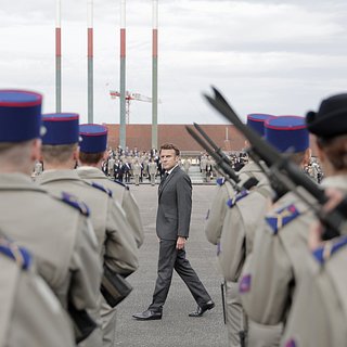 Францию уличили в «безумном решении» о поставках оружия Украине