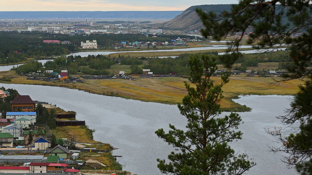 Наш мост уплыл в Крым» Россиянин добрался до Якутии автостопом. Чем его  удивил регион вечной мерзлоты?: Россия: Путешествия: Lenta.ru