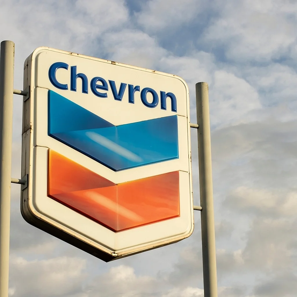 ABŞ hakimiyyəti Chevron-a Venesueladan neft idxal etməyə icazə verdi