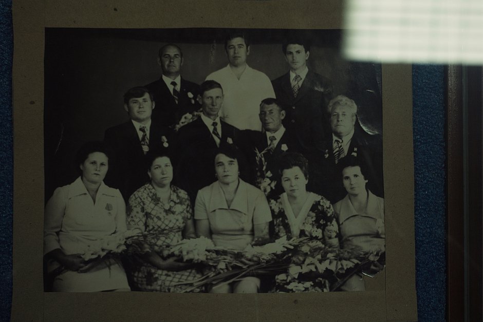 Фотография сотрудников в музее Оранжереинского рыбокомбината