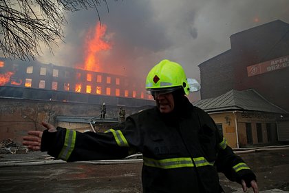 В российском регионе в цехе по производству пластика произошел пожар