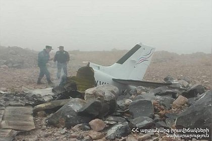 Двое российских летчиков погибли при крушении самолета B55 в Армении