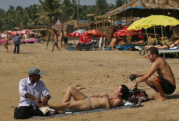 Mumbai Society and Daily Life
MUMBAI, INDIA - NOVEMBER 12, 2008: Market at Anjuna beach in Goa. (Photo by Satish Bate/Hindustan Times via Getty Images)