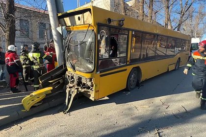 Возросло число пострадавших от столкновения пассажирского автобуса в Саратове