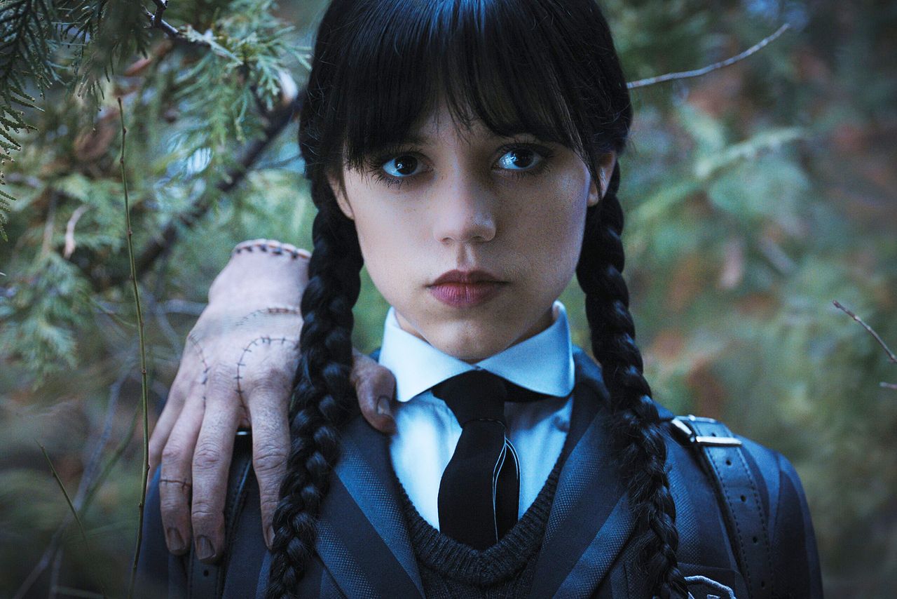 Уэнсдей сериал 2022. Уэнсдей сериал 2022 Тайлер. Венсди 2022. Wednesday Addams сериал.