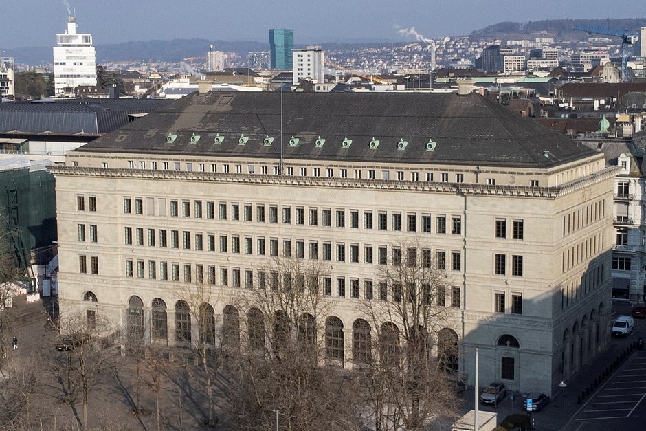 Вид на здание Швейцарского национального банка (SNB) в Цюрихе